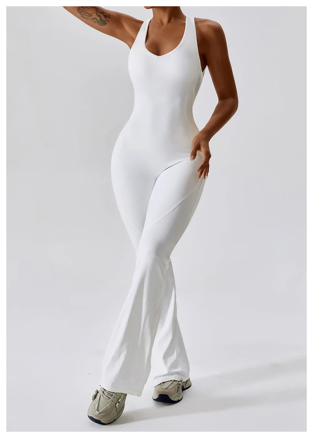 WHITE JASMINE – ELEGANT FITNESS BODYSUIT