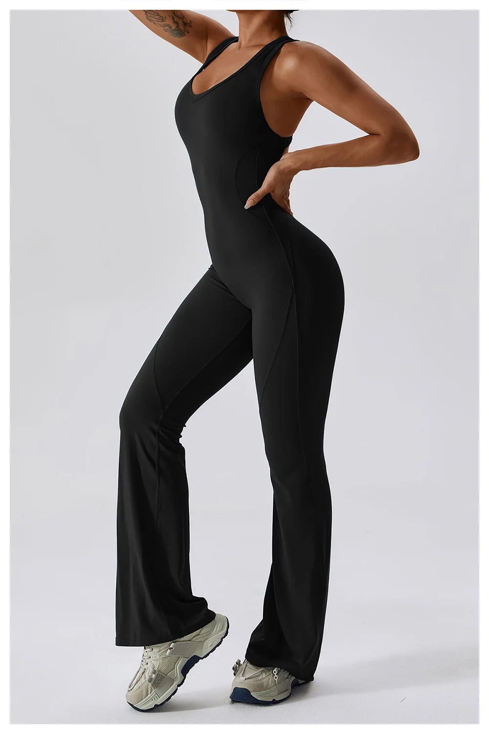 BLACK JASMINE – ELEGANT FITNESS BODYSUIT